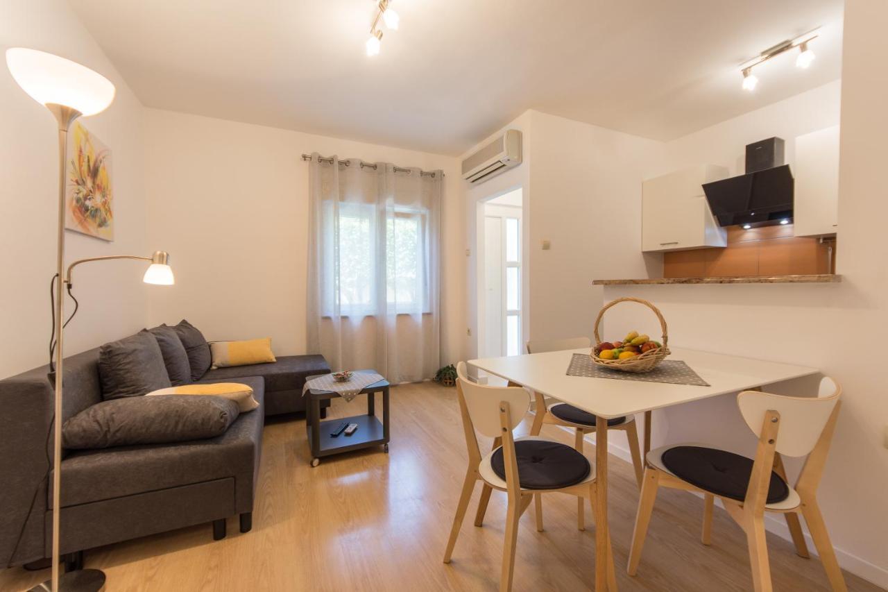 Apartamento Piccola Pineta Pula Exterior foto