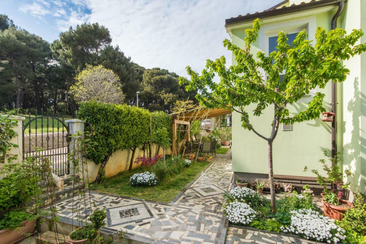 Apartamento Piccola Pineta Pula Exterior foto